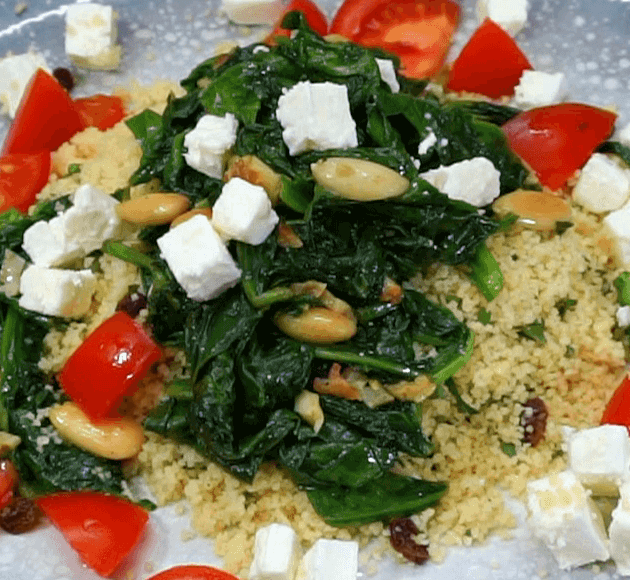 Spenótos kuszkuszsaláta