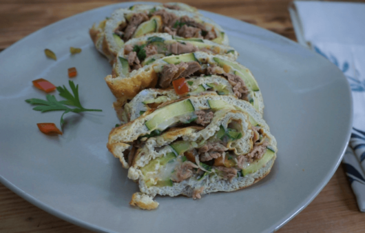 Cukkinis omlett tekercs