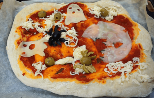 Halloween pizza