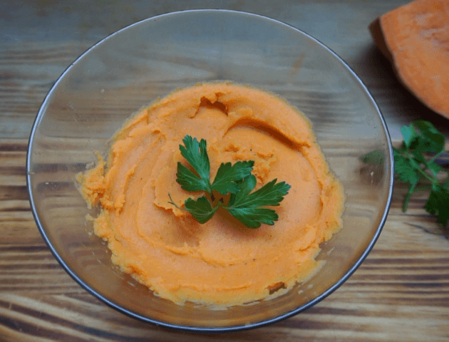 Édesburgonya-püré